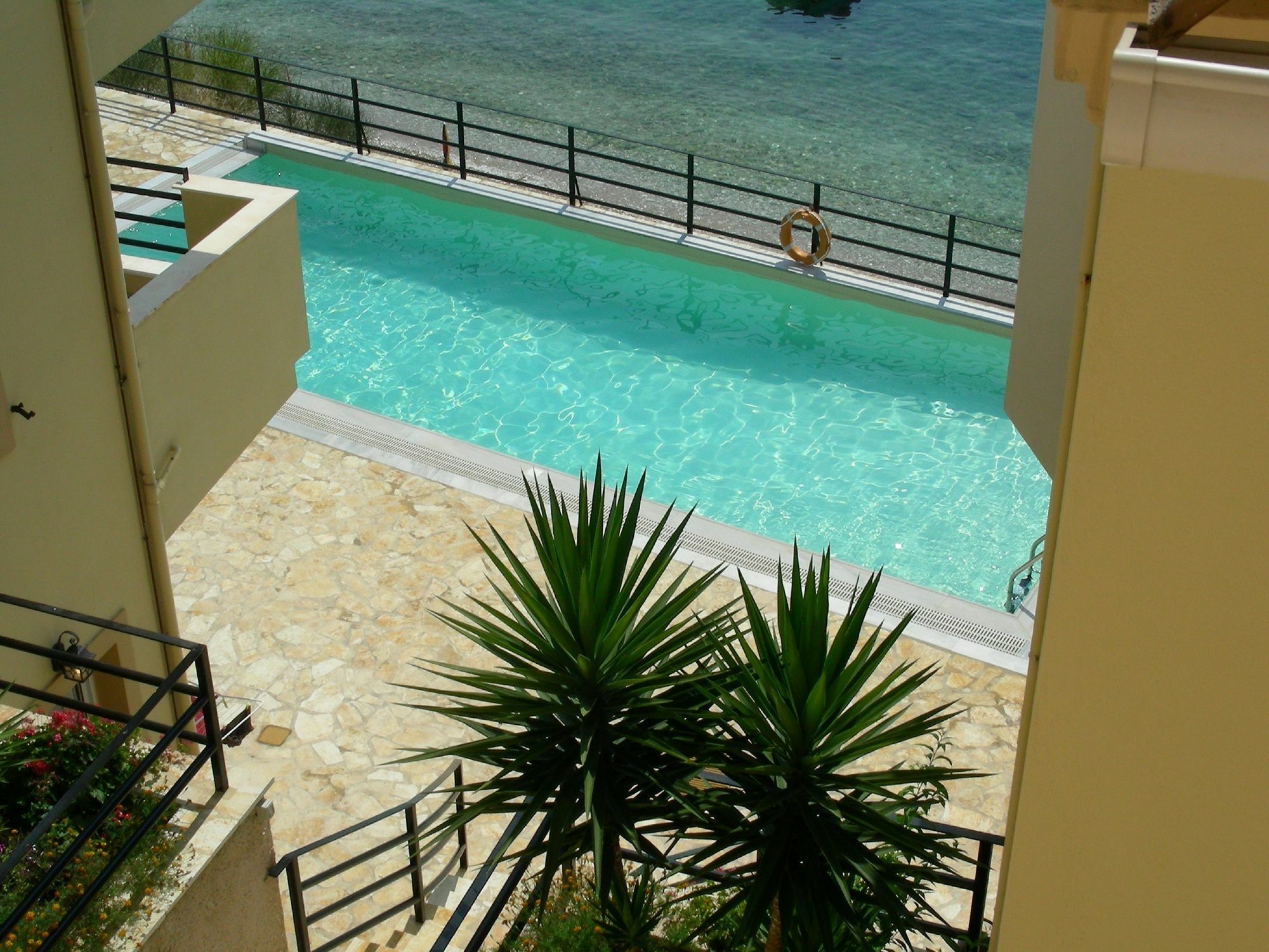 Glyfa Beach Villas Barbati Exterior photo